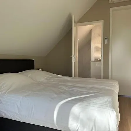 Villa Met Hottub | 4 Personen *