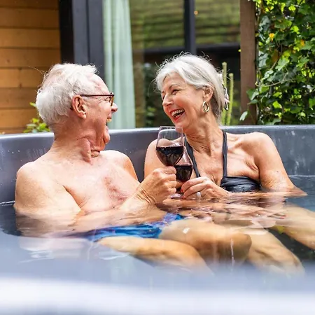 Met Hottub | 4 Personen