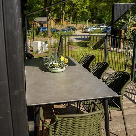 Met Hottub | 4 Personen Villa *