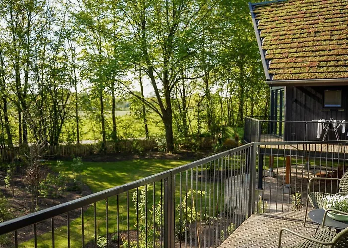 Villa Met Hottub | 4 Personen - Valley Wekerom