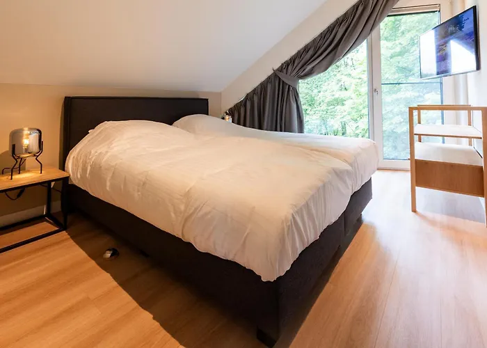 Met Hottub | 4 Personen - Valley Wekerom