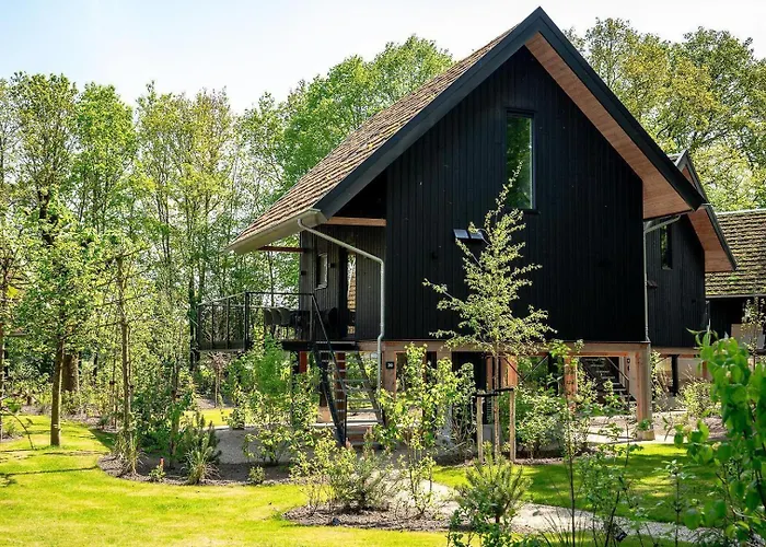 Met Hottub | 4 Personen - Valley Villa Wekerom